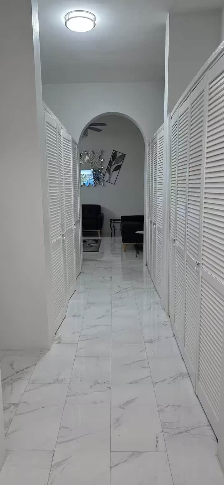 Major Key - 2-BEDROOM APARTMENT | PARAQUITA BAY - Image 4