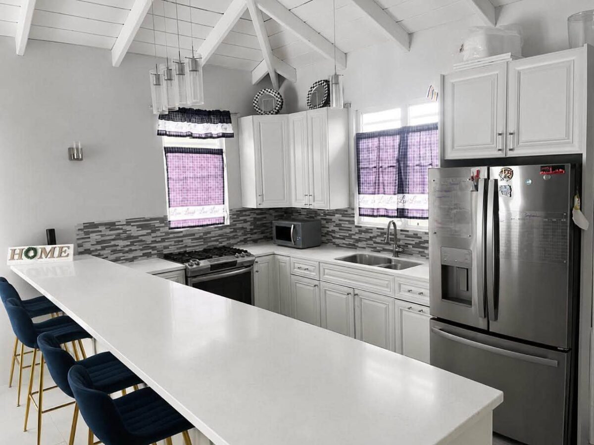 MK - SPACIOUS 2-BEDROOM APARTMENT AVAILABLE IN EAST END